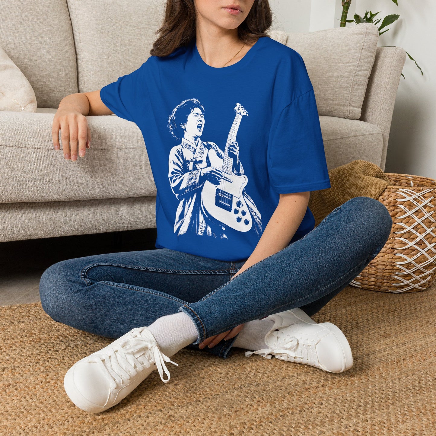 T-Shirt — Vintage Rock Guitarist Graphic Tee