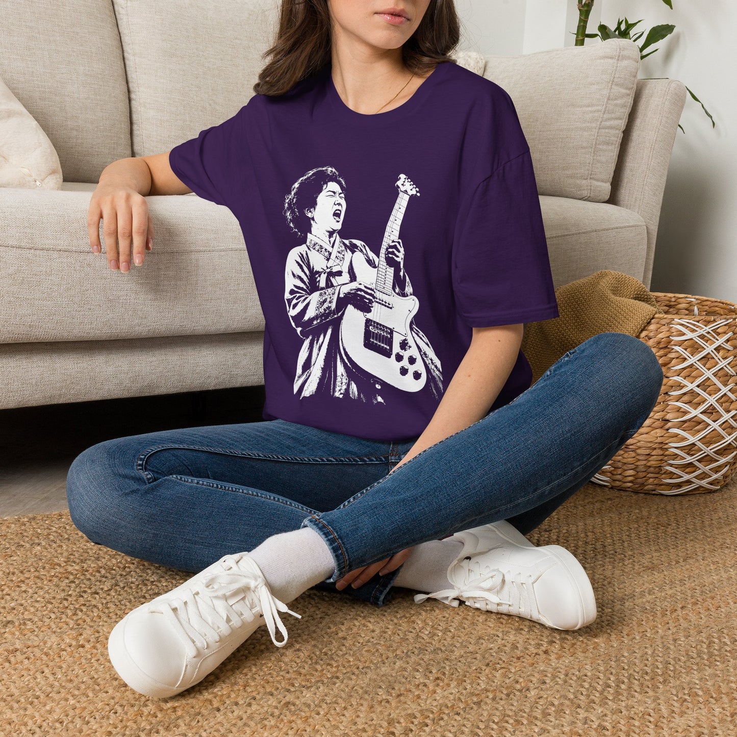 T-Shirt — Vintage Rock Guitarist Graphic Tee
