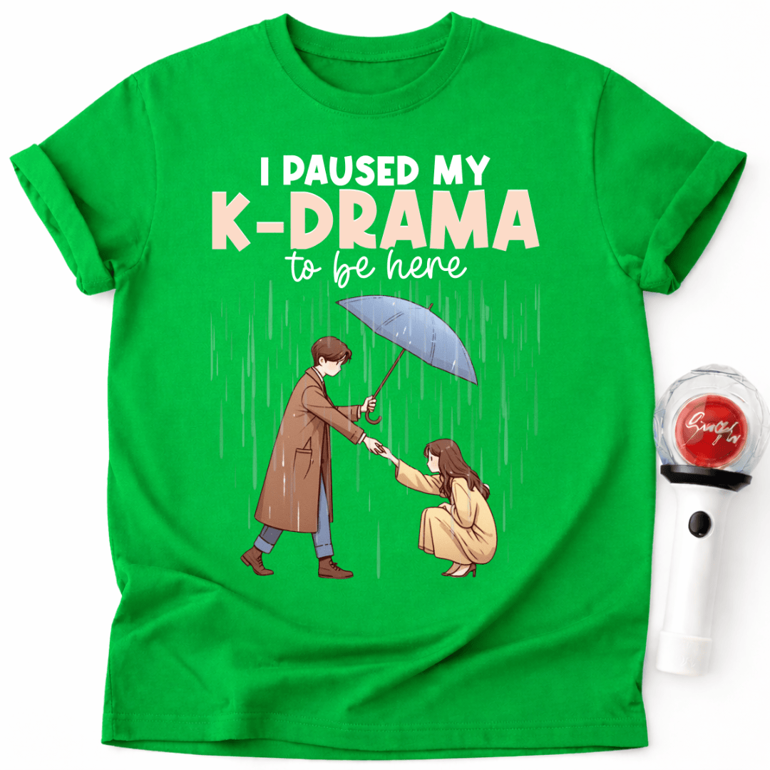 ICH HABE MEIN K-DRAMA PAUSIERT, UM HIER ZU SEIN T-SHIRT