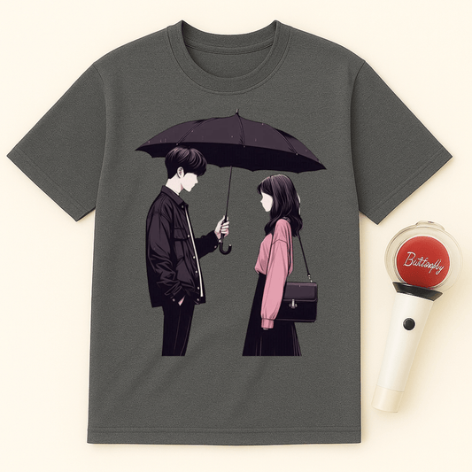 K-DRAMA COUPLE UNDER UMBRELLA UNISEX T-SHIRT
