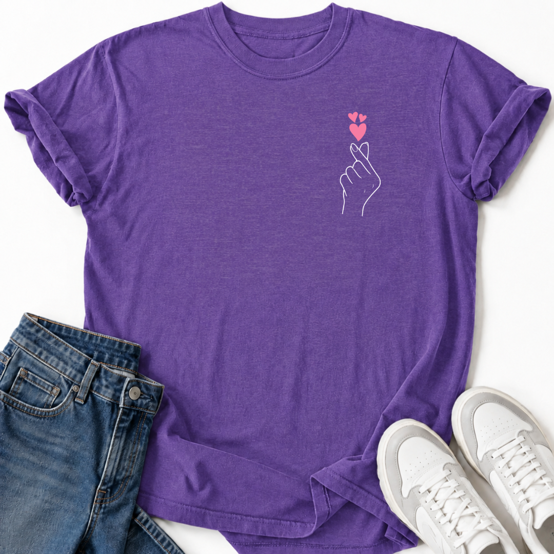K-POP FINGER HEART T-SHIRT