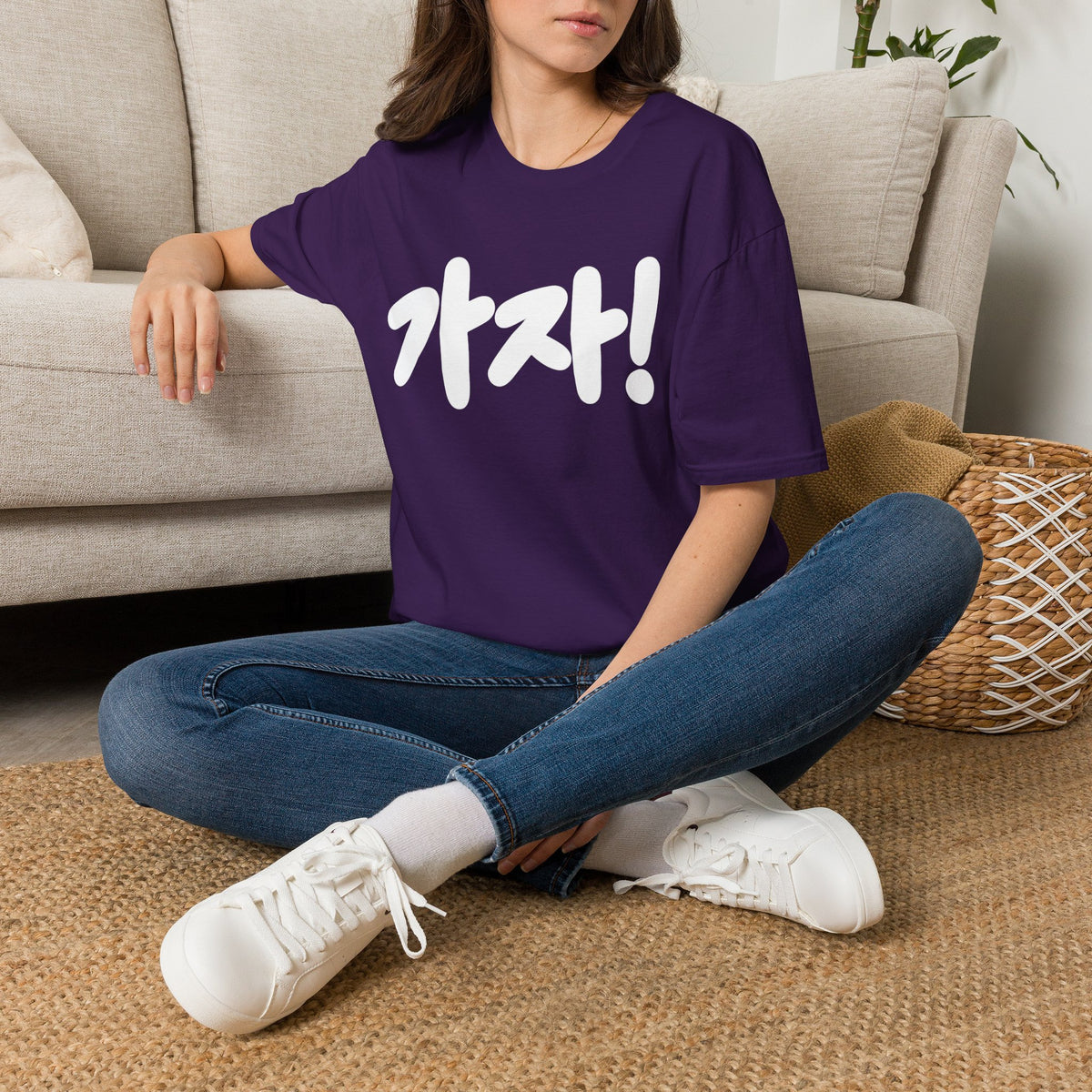 Kaja! Korean Script Graphic Tee — Bold Hangul Statement T-Shirt