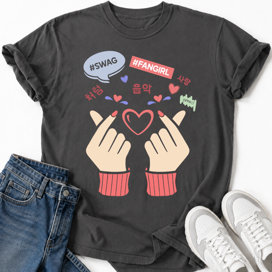 K-POP FANGIRL T-SHIRT