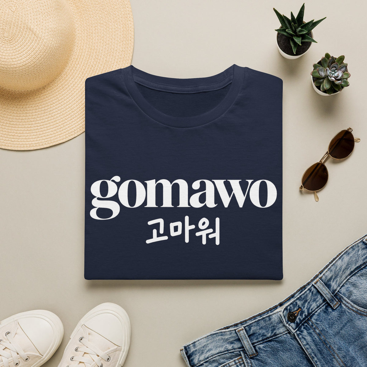 Gomawo (고마워) Thank You Graphic T-Shirt — Korean Phrase Tee